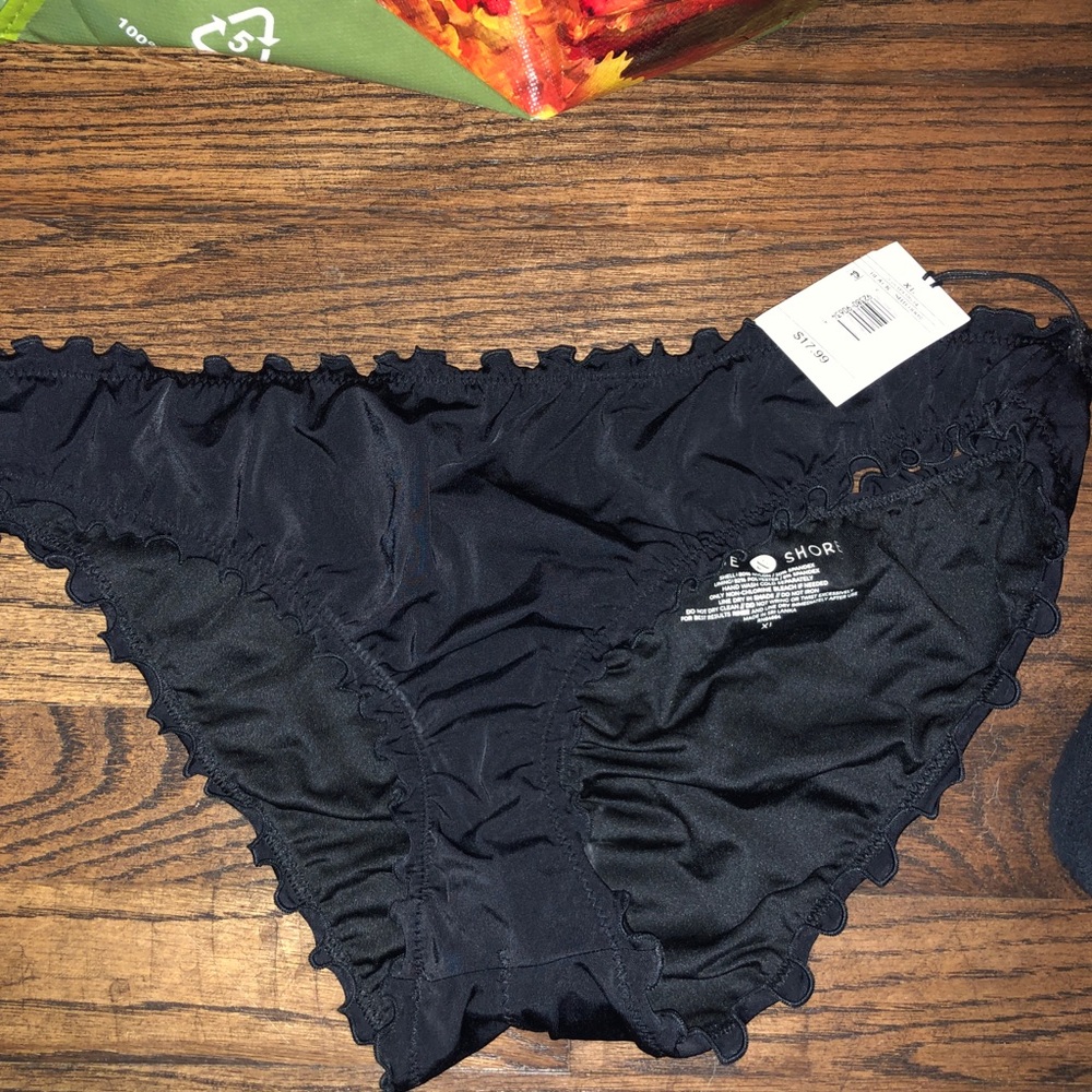 Black ruffle cheeky bikini bottom